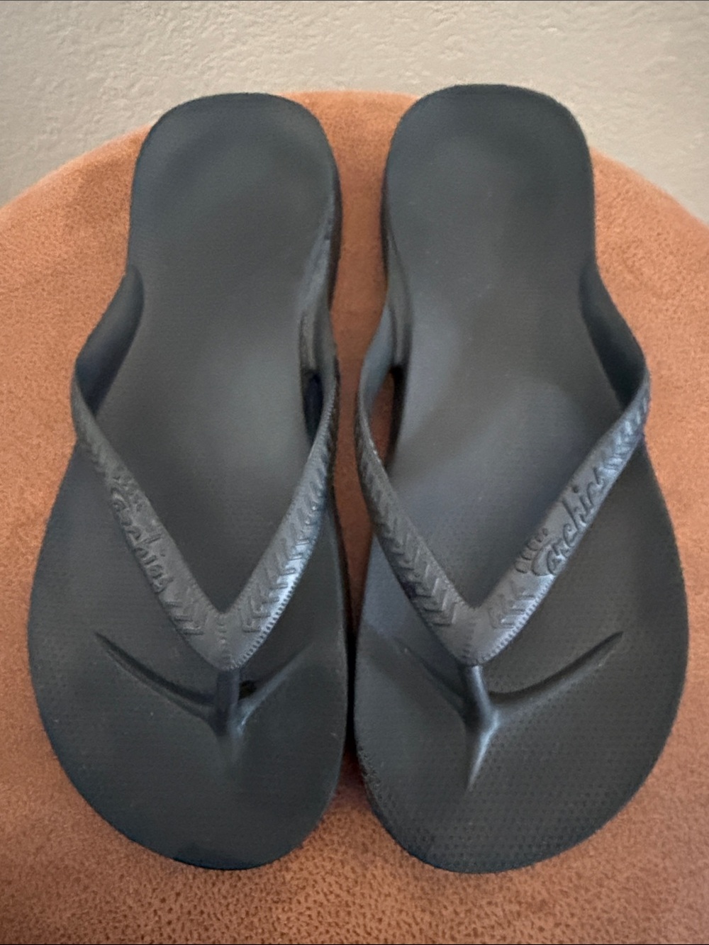 Archies Black Men's Flip-Flop Sandals - Comfort Footbed